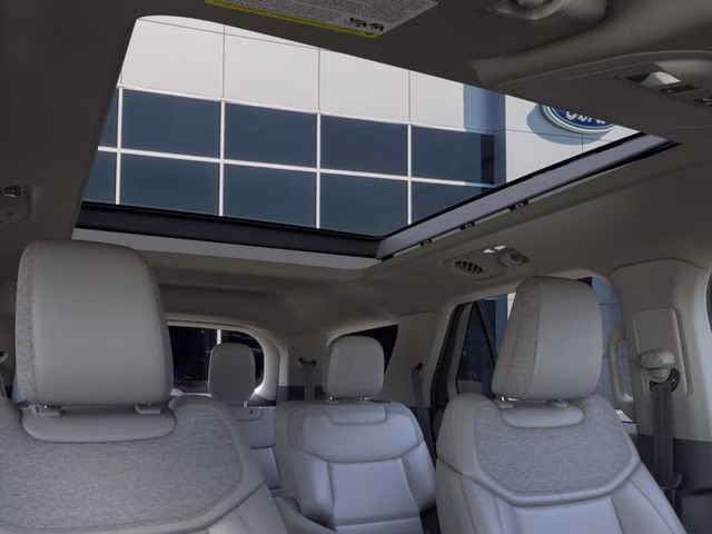 2026 Star White Metallic Tri-Coat Ford Explorer Active 4X4 SUV