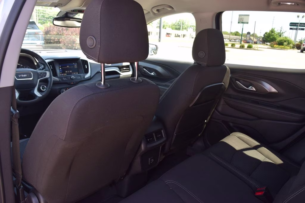 2024 Sterling Metallic GMC Terrain SLE AWD SUV
