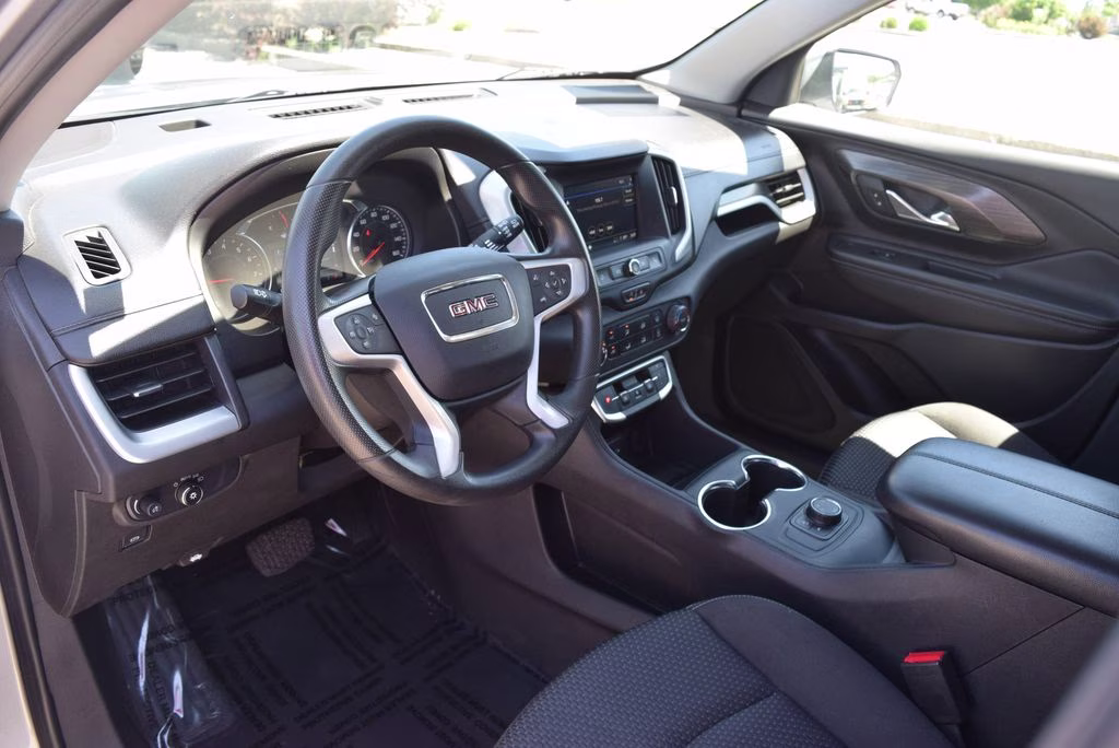 2024 Sterling Metallic GMC Terrain SLE AWD SUV