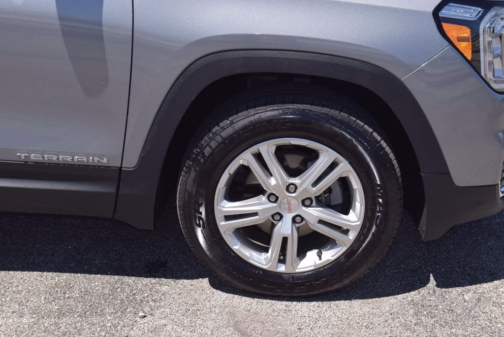 2024 Sterling Metallic GMC Terrain SLE AWD SUV