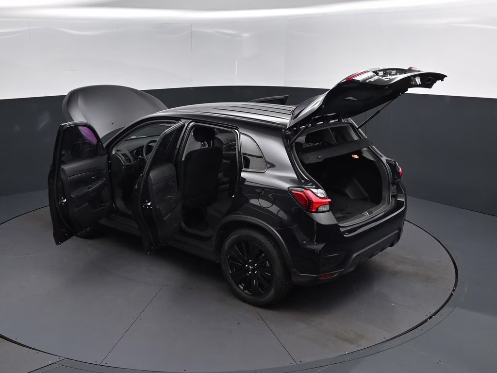 2022 Black Mitsubishi Outlander Sport 2.0 LE 4X4 SUV