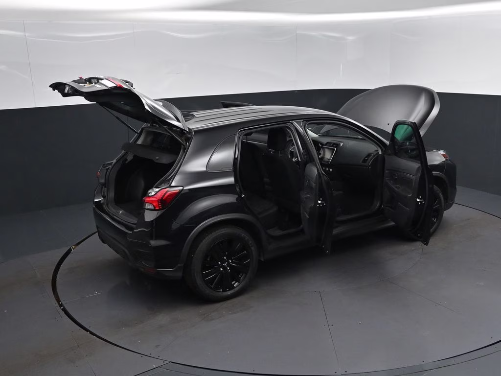 2022 Black Mitsubishi Outlander Sport 2.0 LE 4X4 SUV