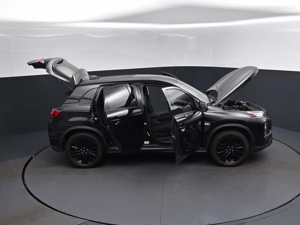 2022 Black Mitsubishi Outlander Sport 2.0 LE 4X4 SUV