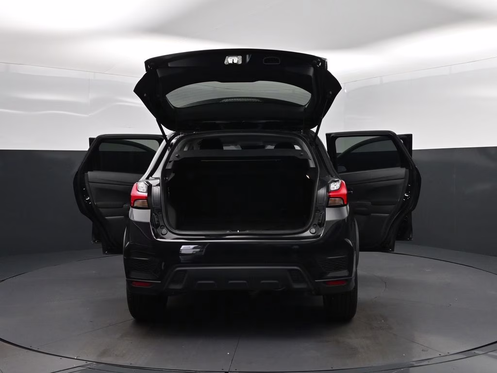 2022 Black Mitsubishi Outlander Sport 2.0 LE 4X4 SUV