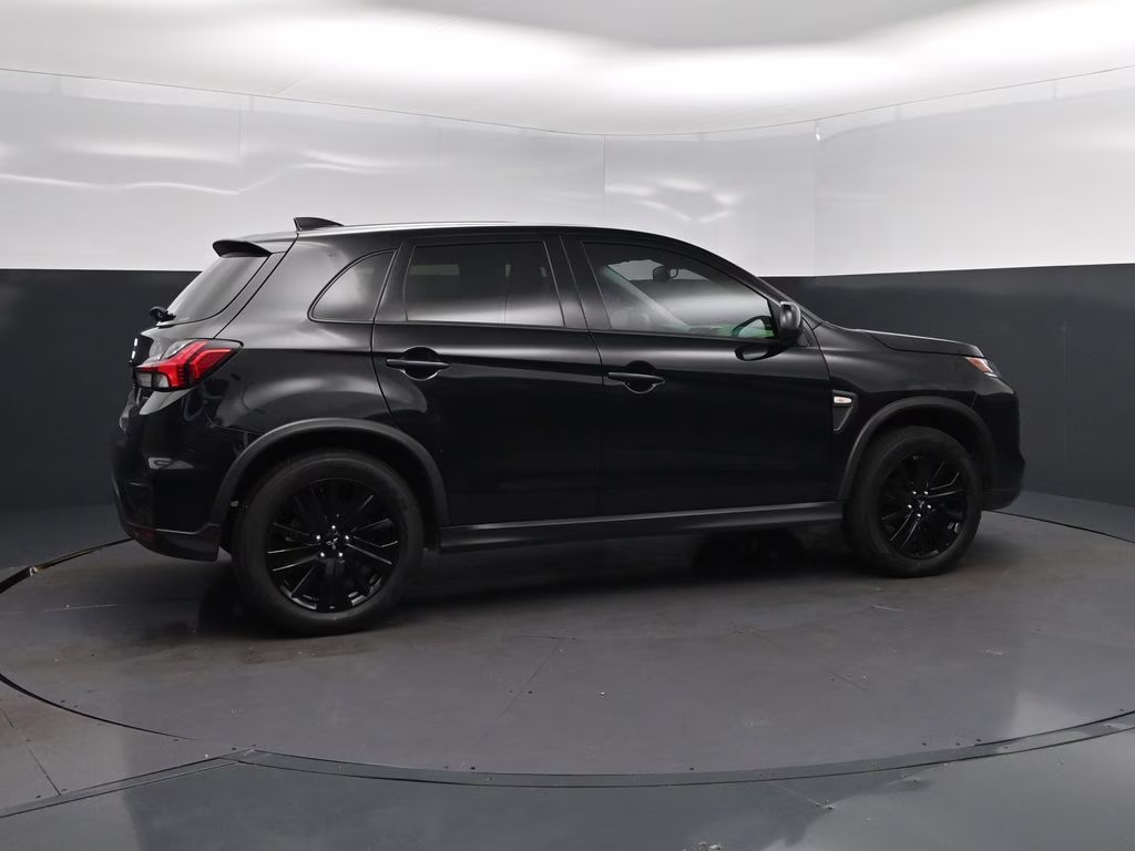2022 Black Mitsubishi Outlander Sport 2.0 LE 4X4 SUV