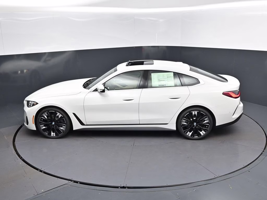 2026 Alpine White BMW 4 Series 430i Gran Coupe RWD Hatchback