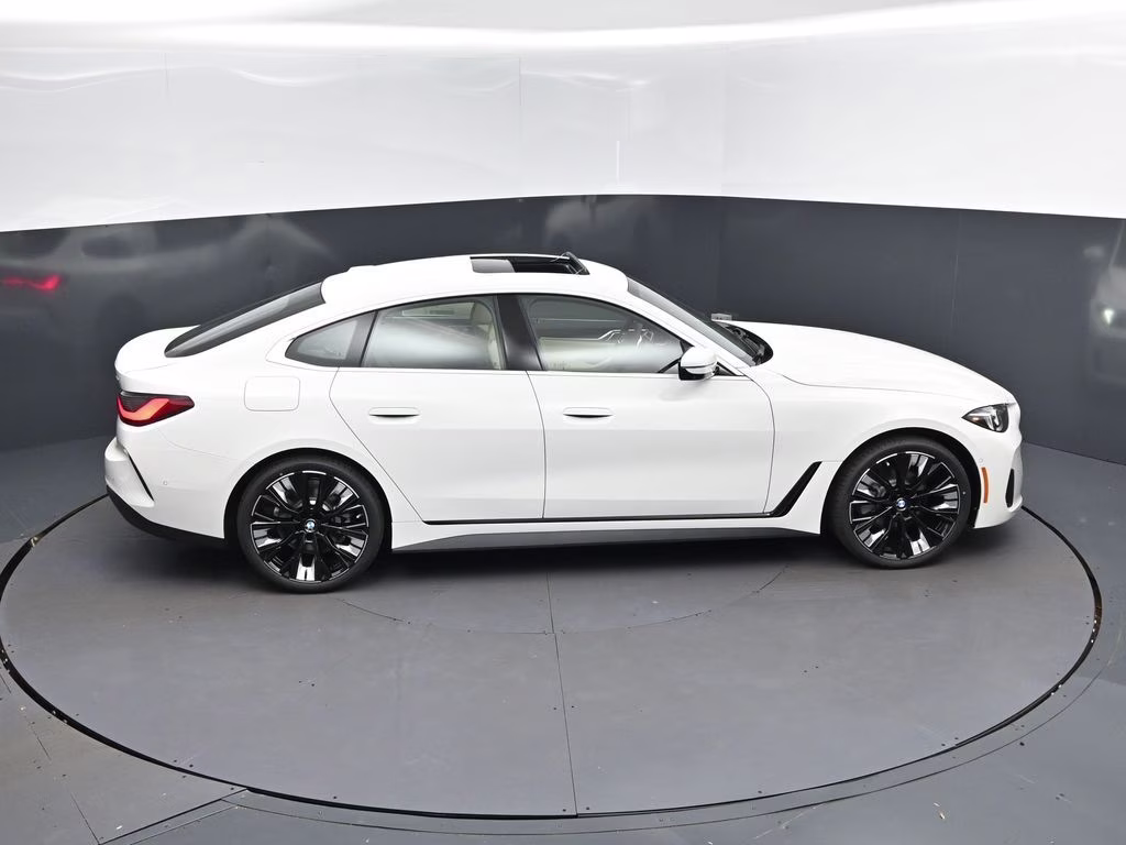 2026 Alpine White BMW 4 Series 430i Gran Coupe RWD Hatchback