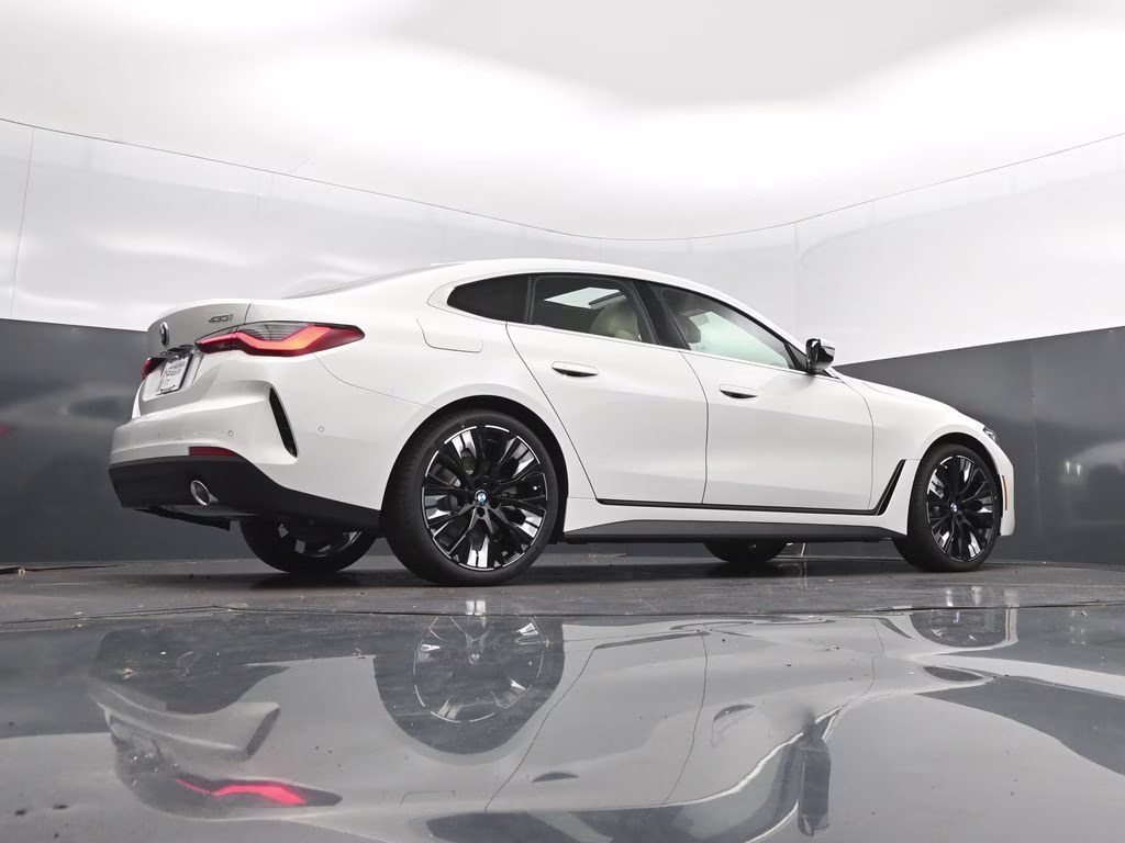 2026 Alpine White BMW 4 Series 430i Gran Coupe RWD Hatchback