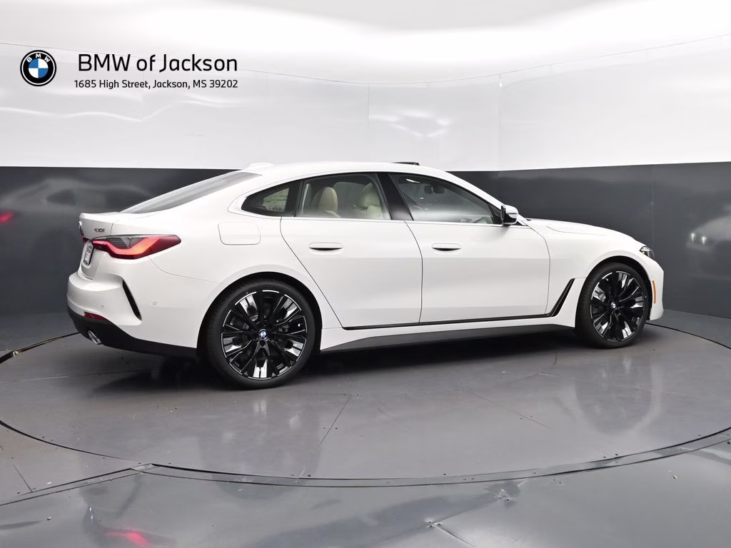 2026 Alpine White BMW 4 Series 430i Gran Coupe RWD Hatchback