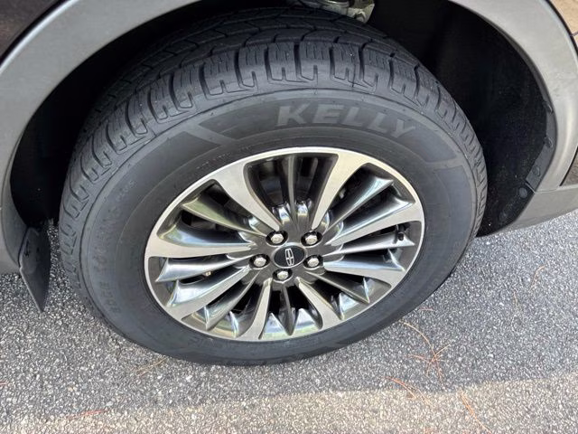 2023 Infinite Black Metallic Clearcoat Lincoln Nautilus Standard AWD SUV