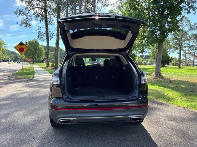2023 Infinite Black Metallic Clearcoat Lincoln Nautilus Standard AWD SUV