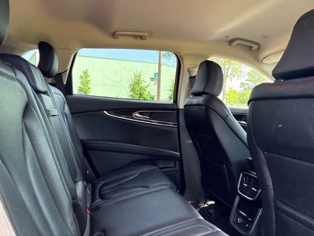 2023 Infinite Black Metallic Clearcoat Lincoln Nautilus Standard AWD SUV