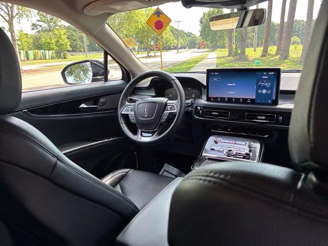 2023 Infinite Black Metallic Clearcoat Lincoln Nautilus Standard AWD SUV