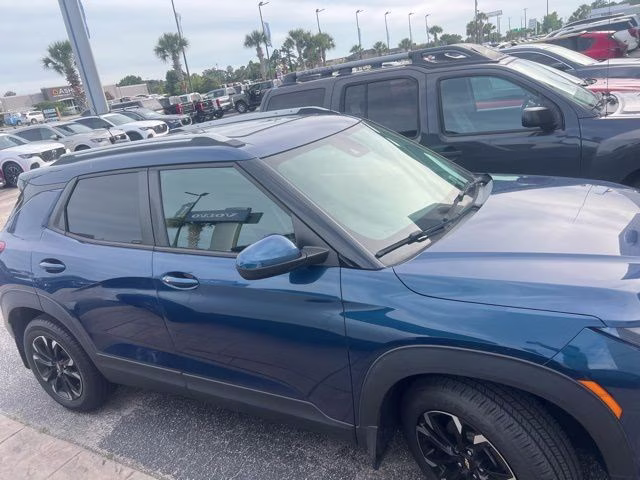 2021 Pacific Blue Metallic Chevrolet Trailblazer LT FWD SUV