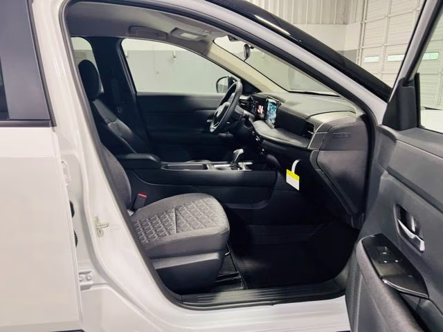 2026 Aspen White/Super Black Nissan Kicks SV FWD SUV
