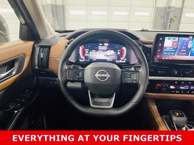 2026 Everest White Pearl/Black Nissan Pathfinder Platinum FWD SUV