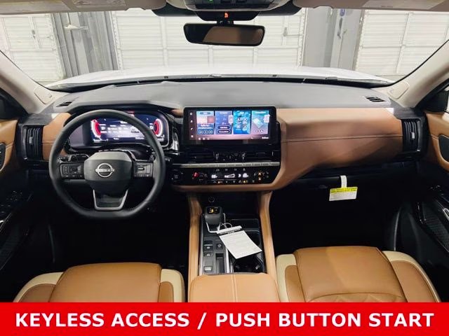 2026 Everest White Pearl/Black Nissan Pathfinder Platinum FWD SUV