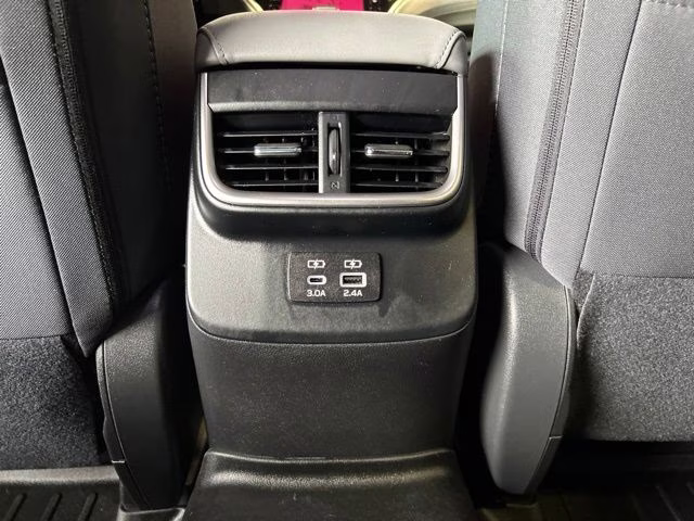 2023 Ice Silver Metallic Subaru Outback Premium AWD SUV