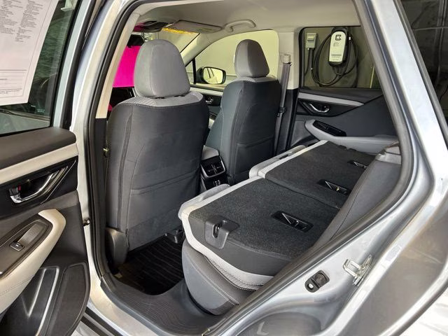 2023 Ice Silver Metallic Subaru Outback Premium AWD SUV