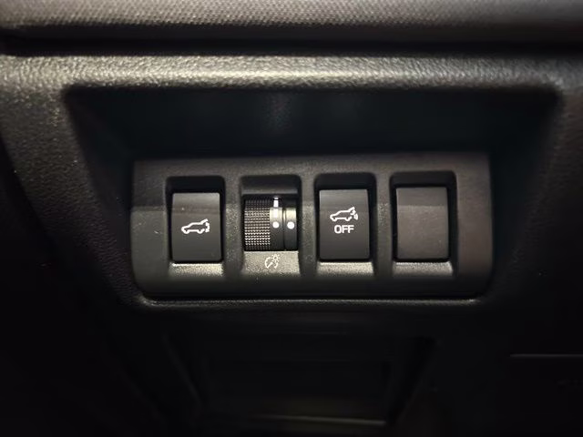 2023 Ice Silver Metallic Subaru Outback Premium AWD SUV