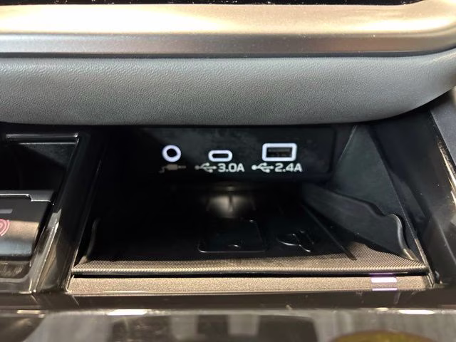 2023 Ice Silver Metallic Subaru Outback Premium AWD SUV