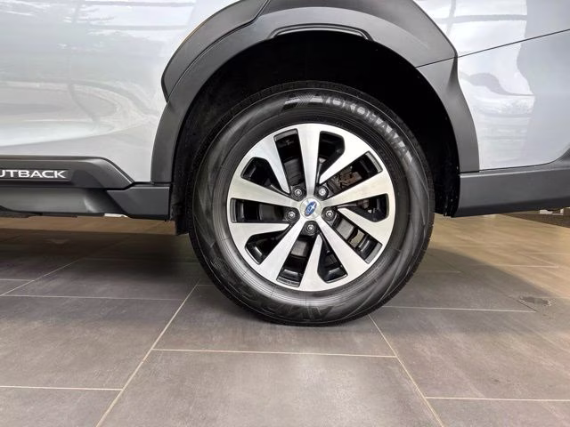 2023 Ice Silver Metallic Subaru Outback Premium AWD SUV