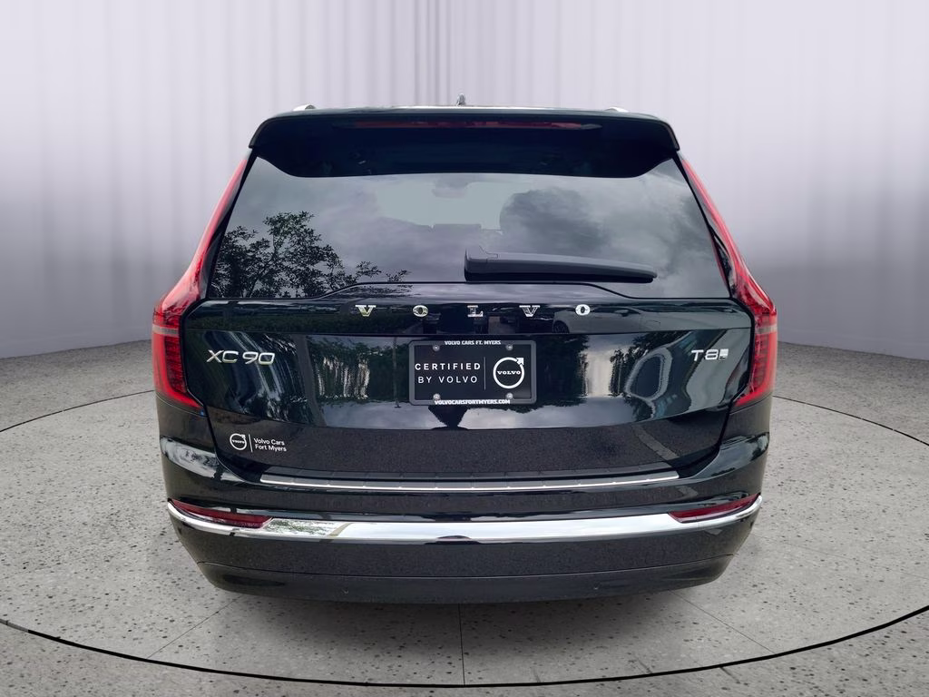 2025 Onyx Black Metallic Volvo XC90 Ultra AWD SUV