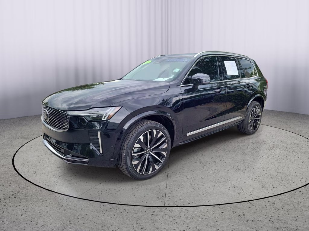2025 Onyx Black Metallic Volvo XC90 Ultra AWD SUV