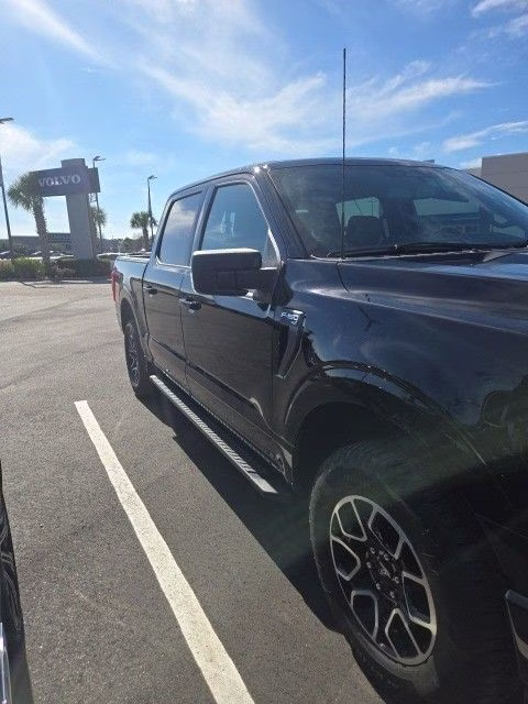 2023 Agate Black Metallic Ford F-150 XLT 4X4 Truck