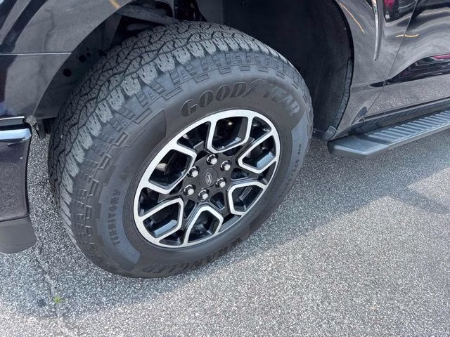 2023 Agate Black Metallic Ford F-150 XLT 4X4 Truck