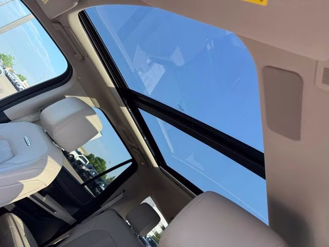 2023 Agate Black Metallic Ford Expedition Max Platinum 4X4 SUV