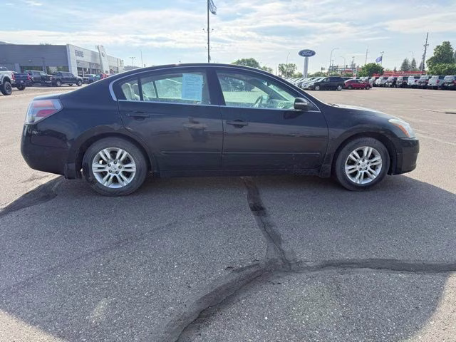 2012 Super Black Nissan Altima 2.5 SL FWD Sedan
