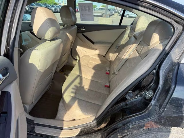 2012 Super Black Nissan Altima 2.5 SL FWD Sedan