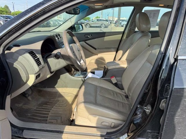 2012 Super Black Nissan Altima 2.5 SL FWD Sedan