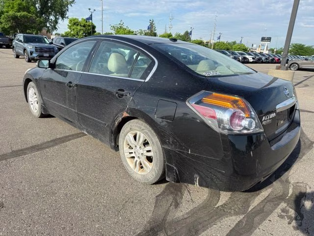 2012 Super Black Nissan Altima 2.5 SL FWD Sedan