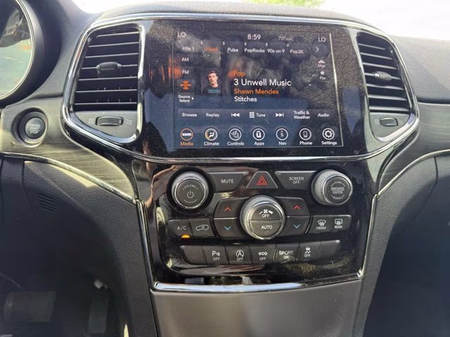 2020 Diamond Black Crystal Pearlcoat Jeep Grand Cherokee Limited X 4X4 SUV