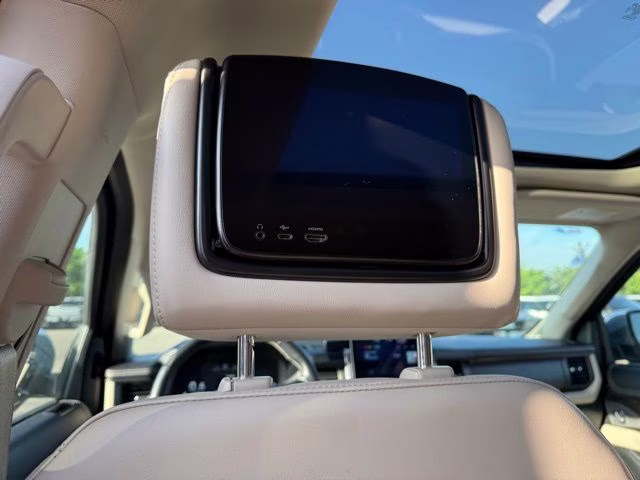 2023 Agate Black Metallic Ford Expedition Max Platinum 4X4 SUV
