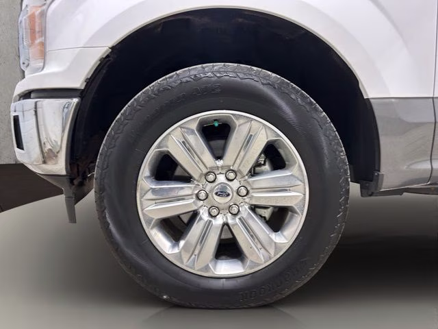 2020 Oxford White Ford F-150 XLT 4X4 Truck