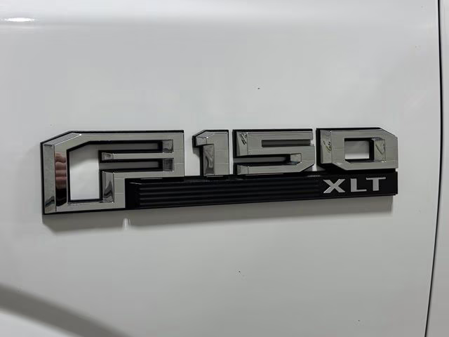 2020 Oxford White Ford F-150 XLT 4X4 Truck