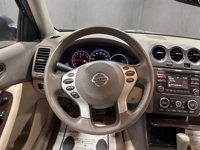 2012 Super Black Nissan Altima 2.5 SL FWD Sedan