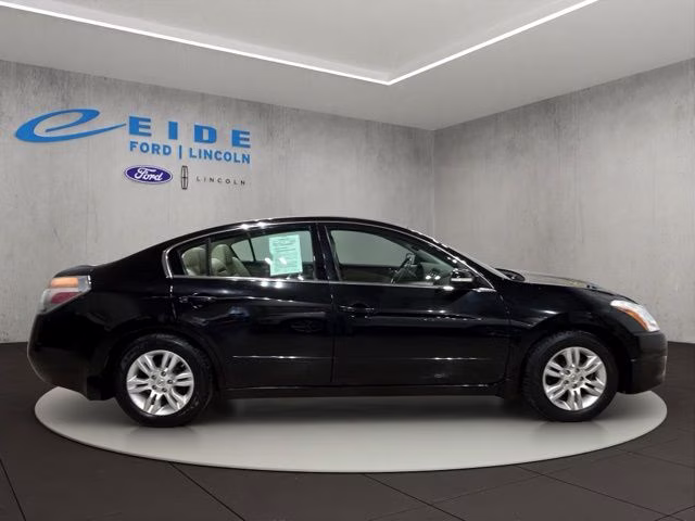 2012 Super Black Nissan Altima 2.5 SL FWD Sedan