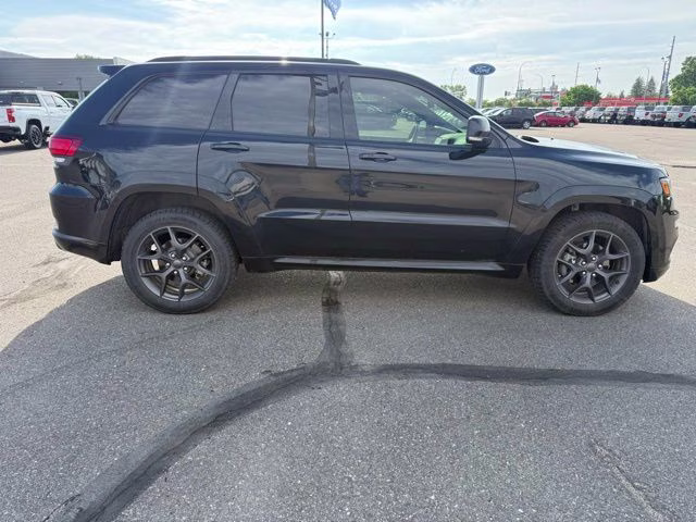 2020 Diamond Black Crystal Pearlcoat Jeep Grand Cherokee Limited X 4X4 SUV