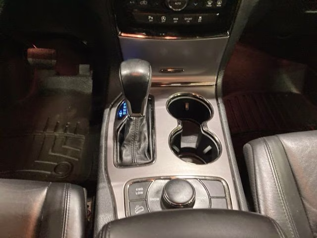 2020 Diamond Black Crystal Pearlcoat Jeep Grand Cherokee Limited X 4X4 SUV