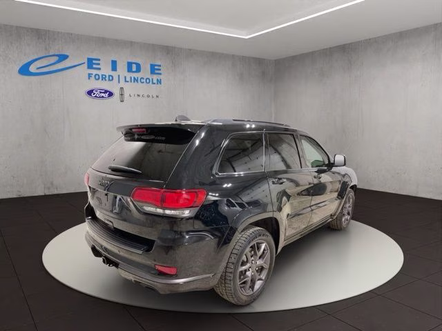 2020 Diamond Black Crystal Pearlcoat Jeep Grand Cherokee Limited X 4X4 SUV