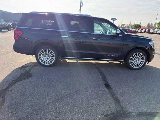 2023 Agate Black Metallic Ford Expedition Max Platinum 4X4 SUV