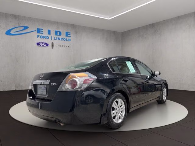 2012 Super Black Nissan Altima 2.5 SL FWD Sedan
