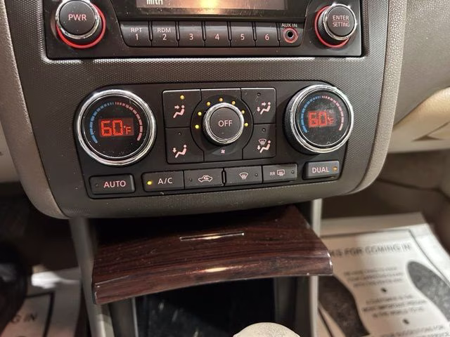 2012 Super Black Nissan Altima 2.5 SL FWD Sedan