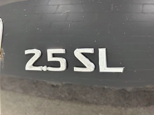 2012 Super Black Nissan Altima 2.5 SL FWD Sedan
