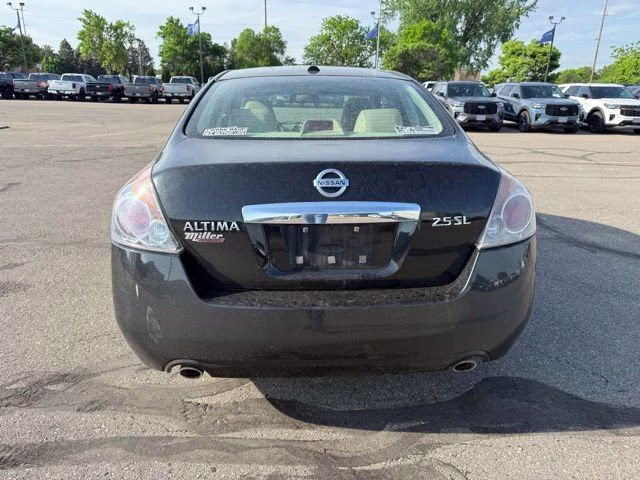 2012 Super Black Nissan Altima 2.5 SL FWD Sedan