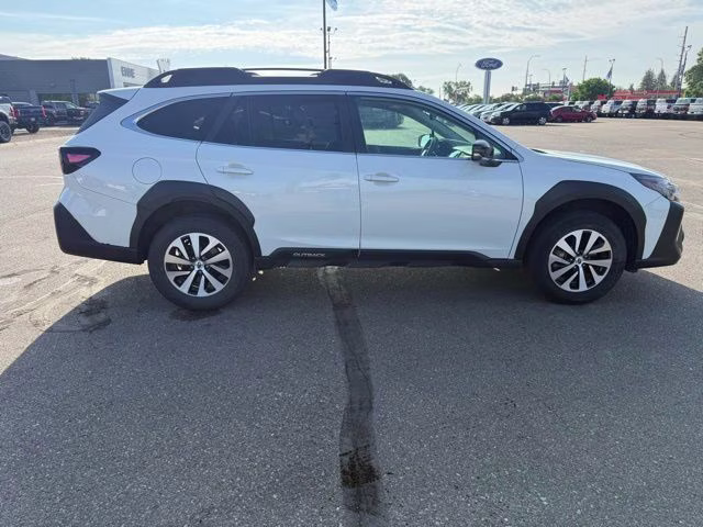 2024 Crystal White Pearl Subaru Outback Premium AWD SUV